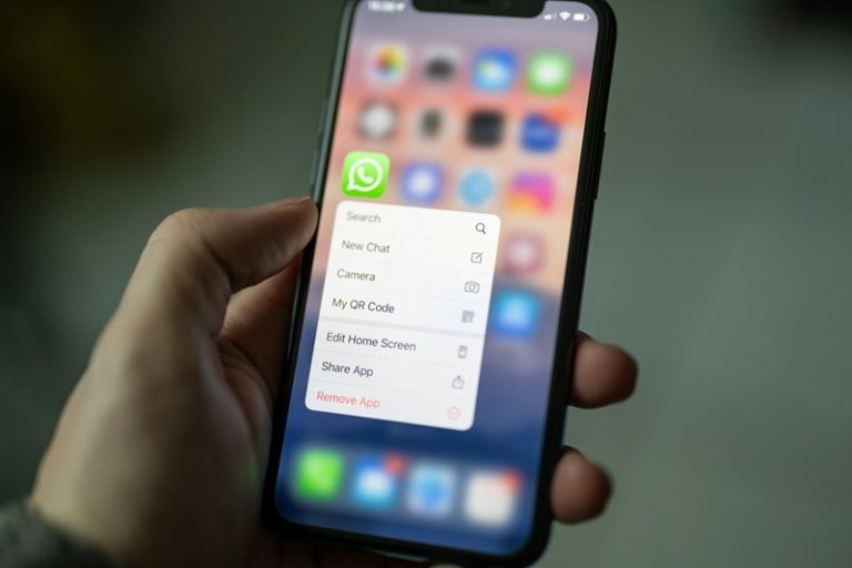 如何在电脑上使用 WhatsApp